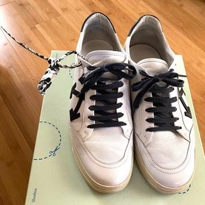 Off-white sneakers size 10